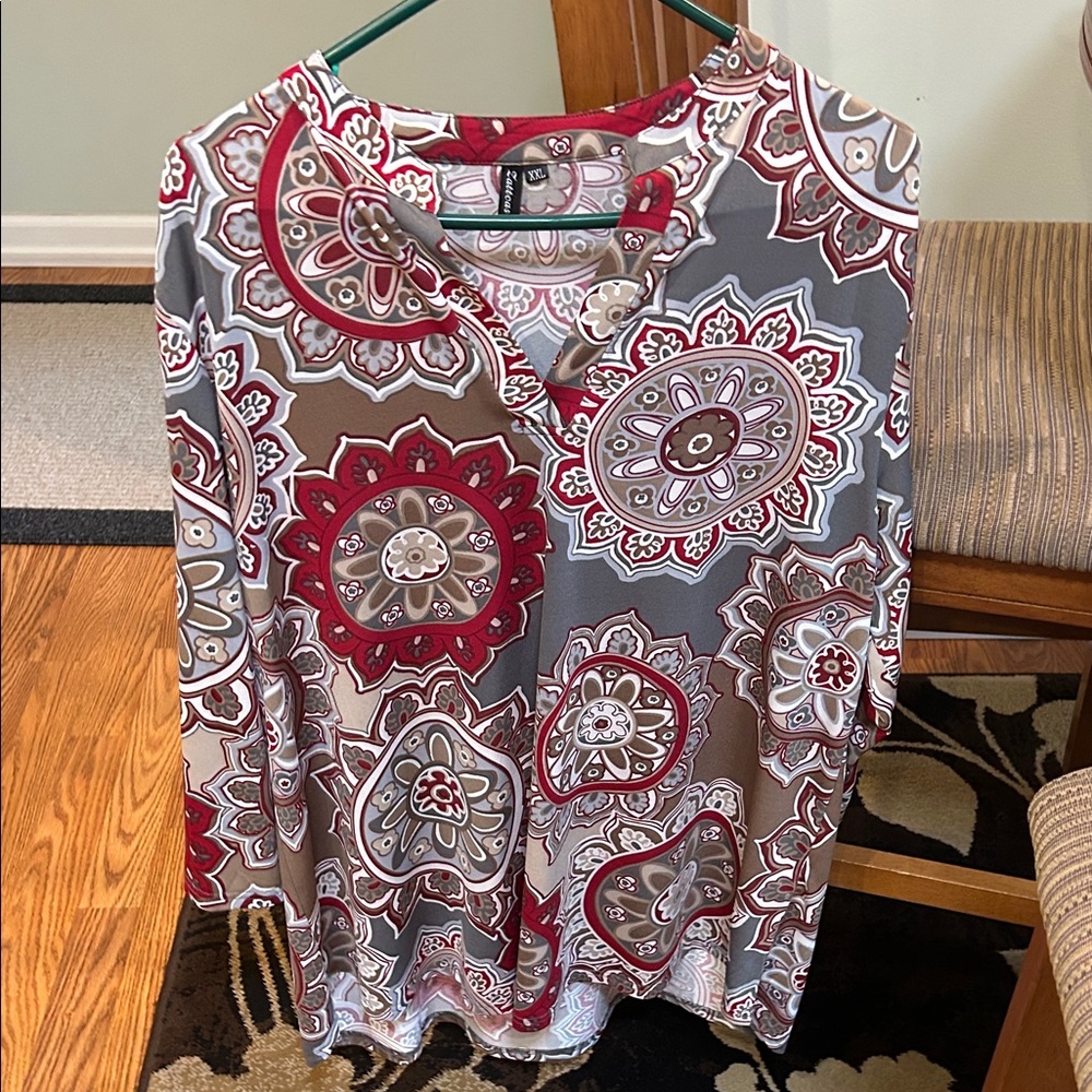 Stylish Women's Patterned Top